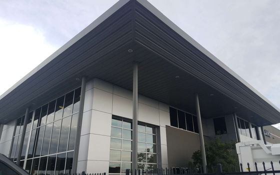 Construcción de cobertizo de acero personalizable Estructura prefabricada de acero Edificio de almacén