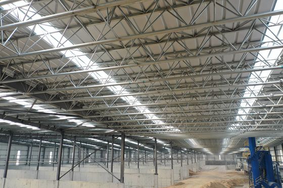 Construcción de estructuras de acero galvanizado anticorrosión
