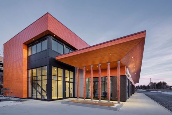 Construcción de edificios de estructura de acero para almacenes comerciales / talleres de fabricación industrial