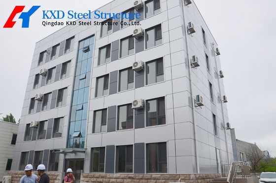 Construcción de marcos de acero con paneles de pared de PU con purlins galvanizados C / Z