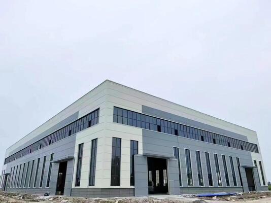 Edificio prefabricado de acero con techo de pendiente única para parque logístico y terminal de clasificación